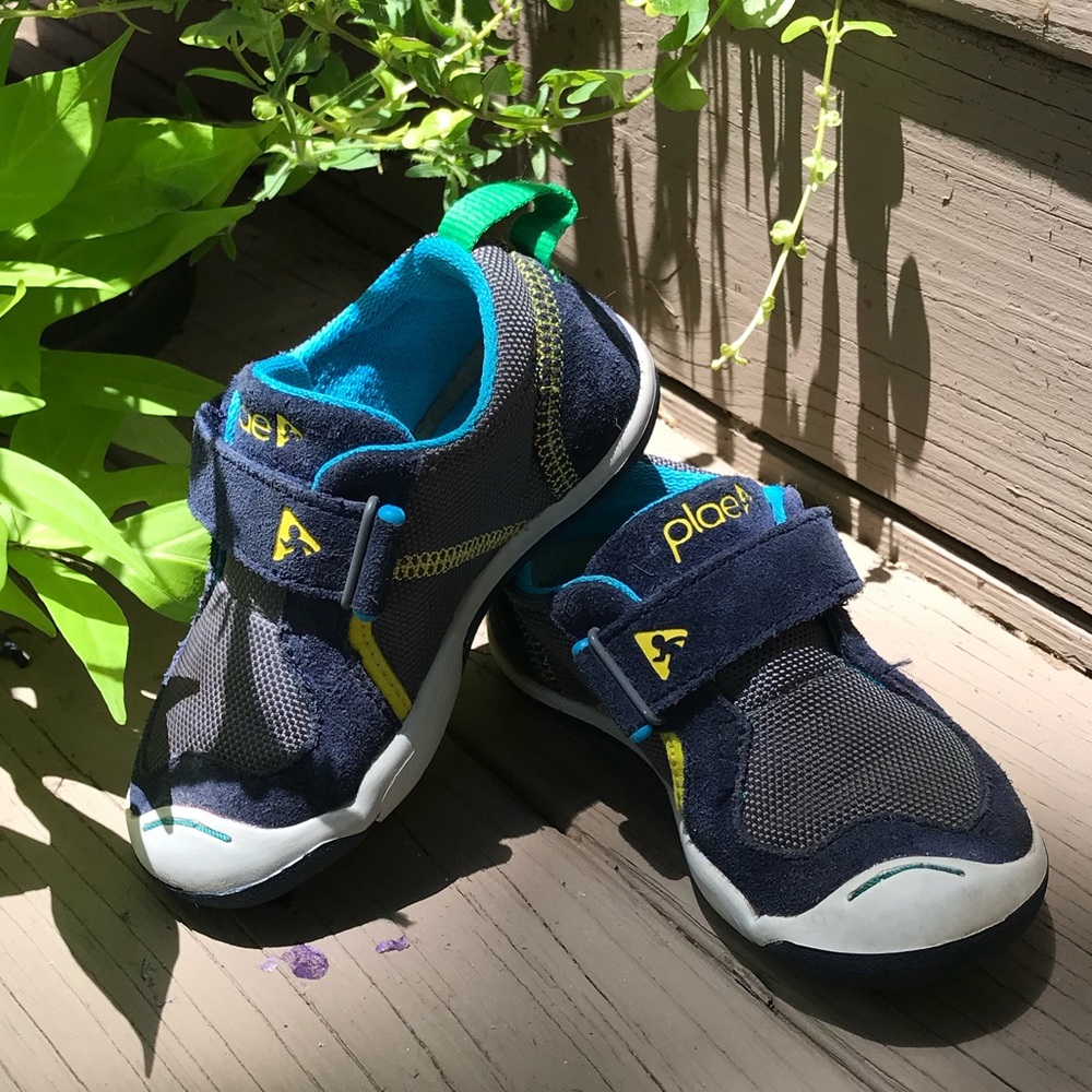 Plae TY navy/steel sneakers size 7
